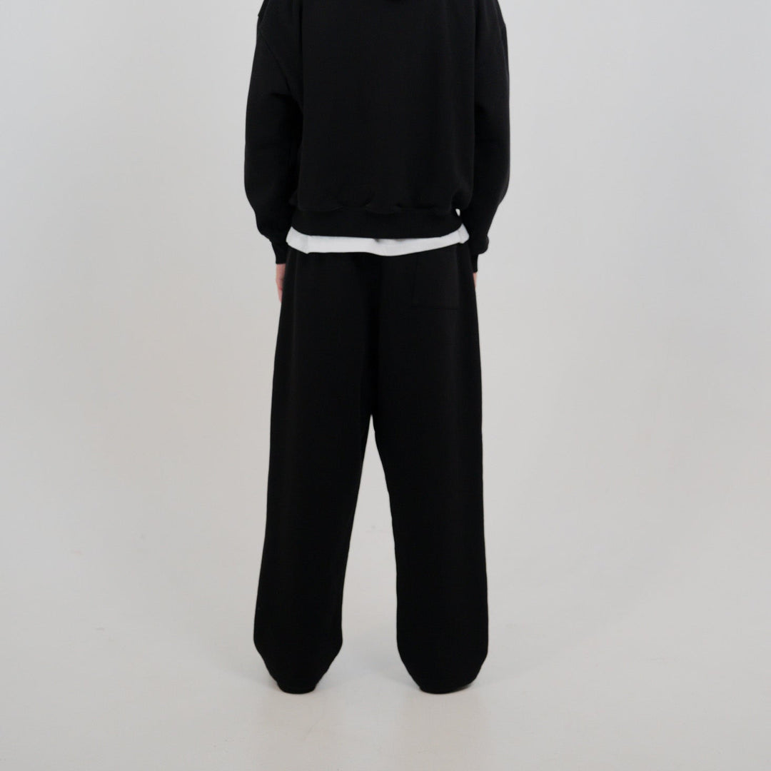 ESSENTIAL PANTS BLACK
